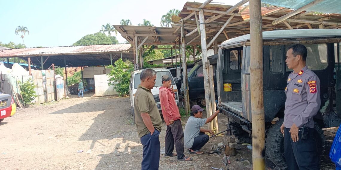 Kanit Samapta Polsek Sukabumi Laksanakan Kegiatan Dialogis dengan Warga Desa Warnasari Kecamatan Sukabumi