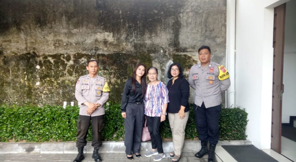 Polsek Kadudampit Laksanakan pengamanan gereja GBI indokuring kota sukabumi