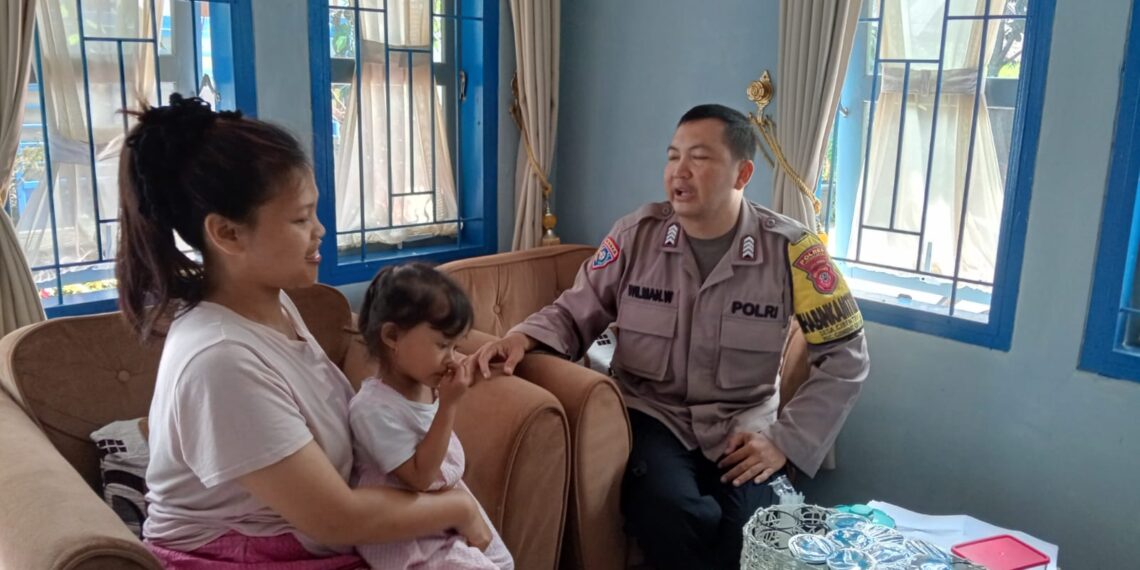 Cegah Stunting Bhabinkamtibmas Polsek Gunungguruh Gencar Laksanakan Edukasi Warga terkait stunting