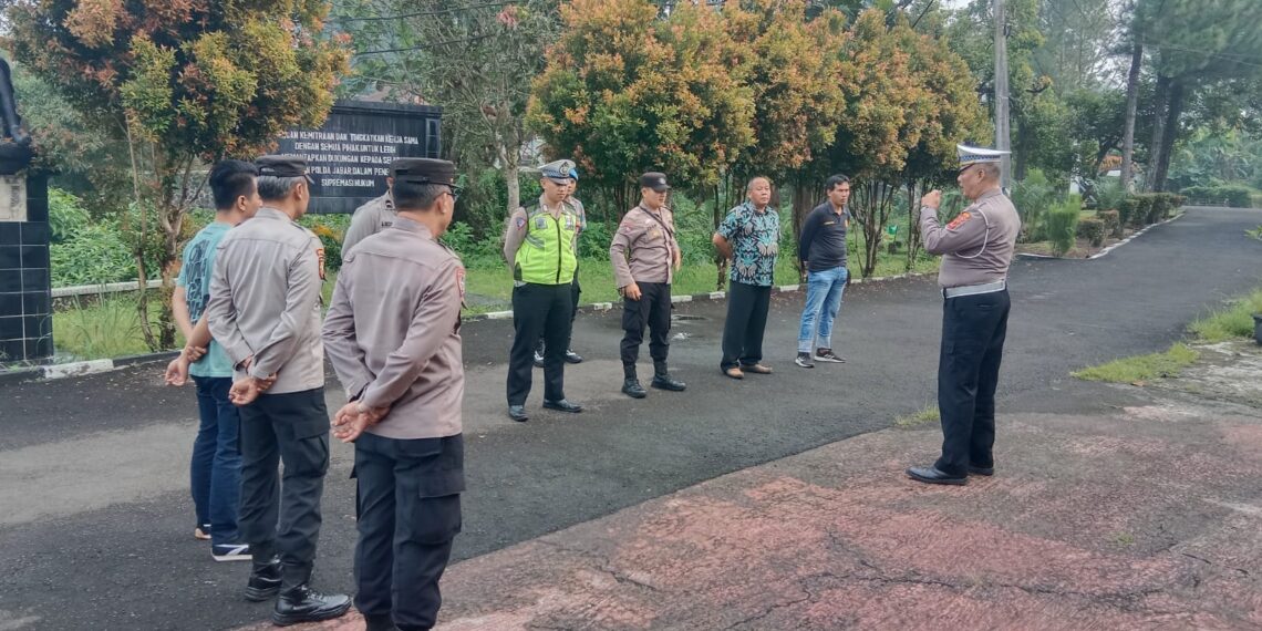 Polsek Warudoyong Gelar Apel Pagi Sebagai Bentuk Kedisiplinan