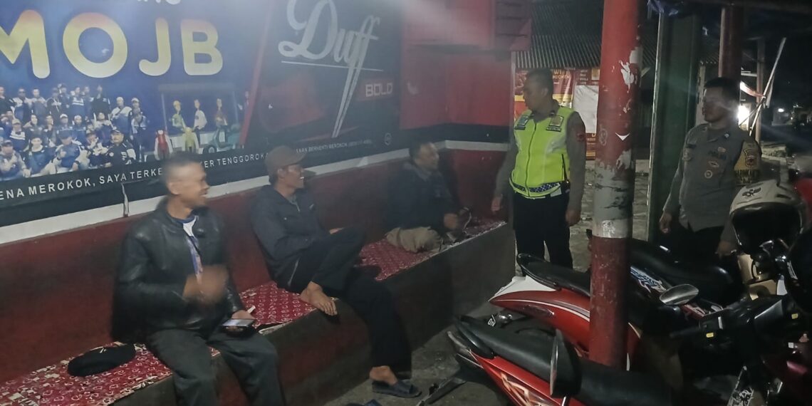 Polsek Sukalarang Tingkatkan Patroli dan Strong Point Malam Antisipasi Gangguan Kamtibmas