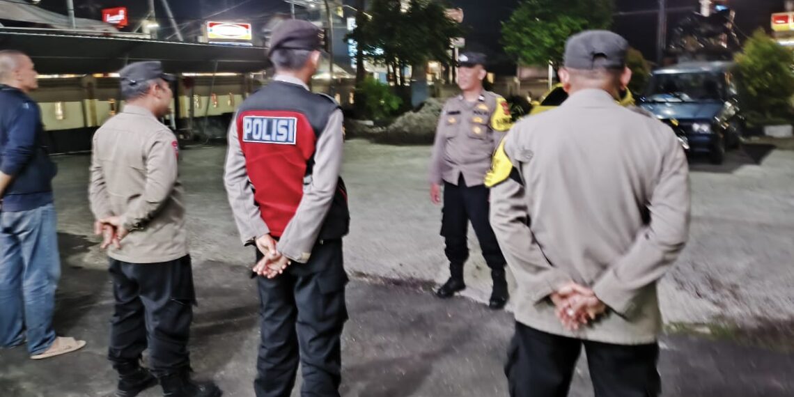 Polsek Baros gelar apel rutin antisipasi gukamtibmas malam minggu