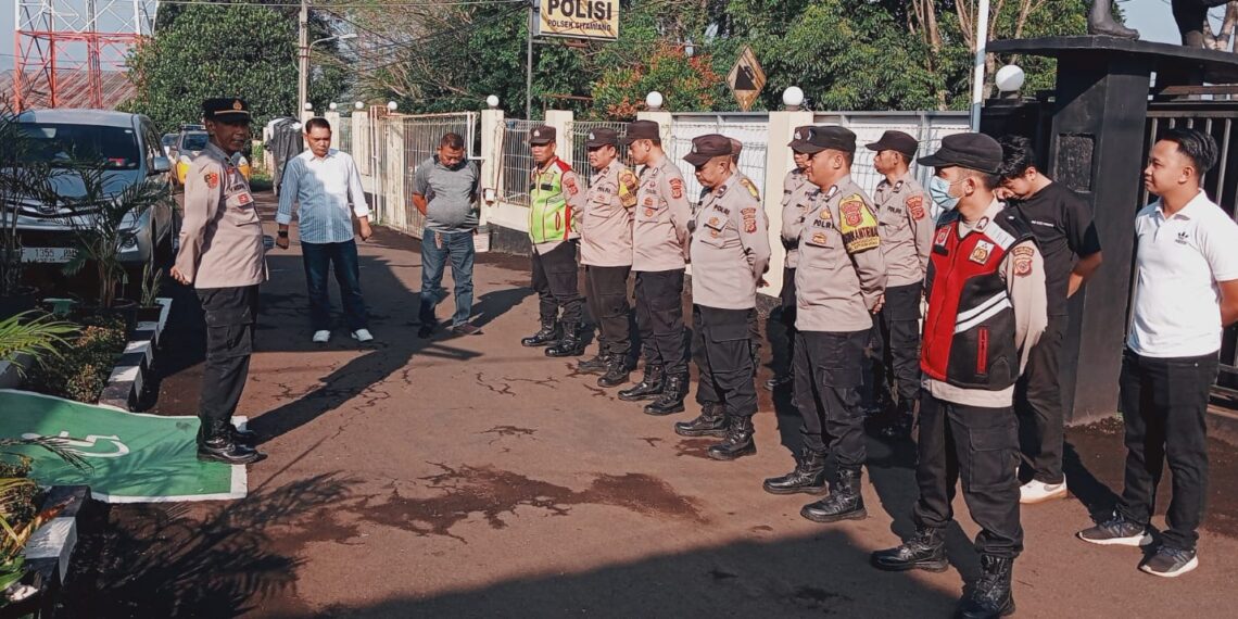 Polsek Citamiang Gelar Apel Pagi Sebagai Bentuk Kedisiplinan.