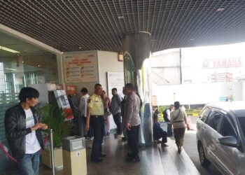 Patroli Polsek Cikole Laksanakan Giat Dialogis Dengan Satpam