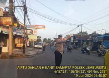Polsek Lembursitu Berikan Pelayanan Prima  Rutin Gatur Pagi
