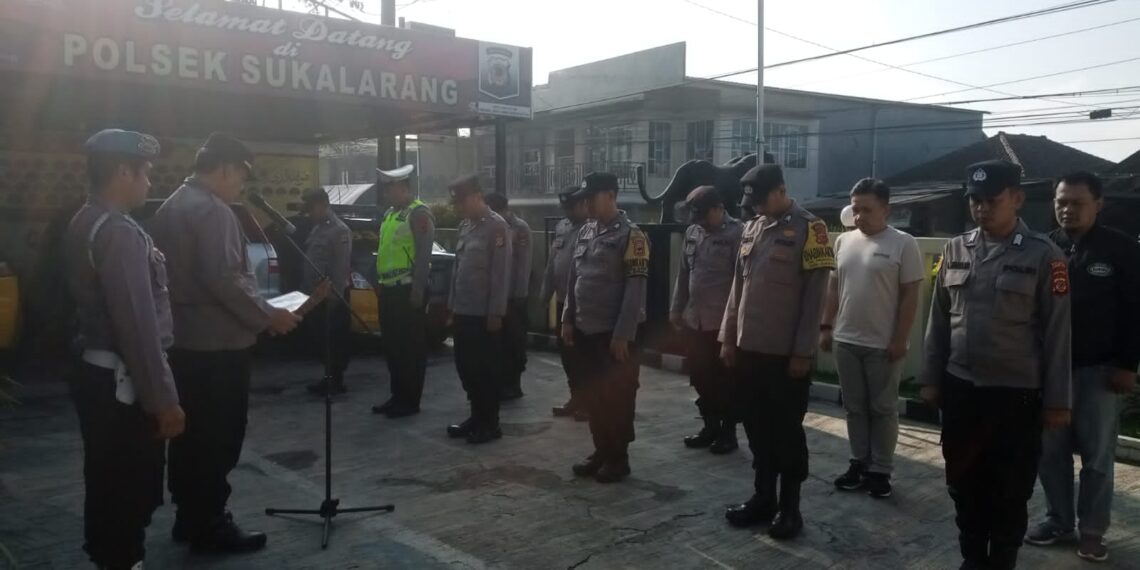 Pimpin Apel Pagi, Kapolsek Sukalarang Berikan Arahan Tentang Pentingnya Kedisiplinan