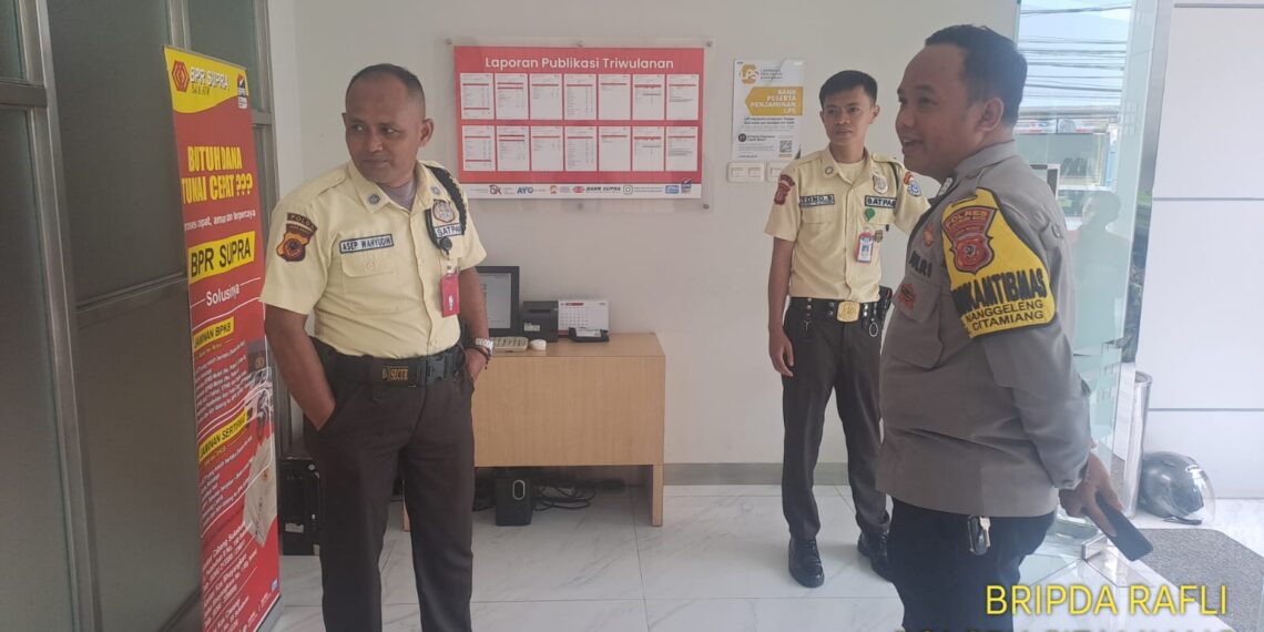 Guna Ciptakan Keamanan dan Kondusif, Kapolsek Citamiang Patroli Dialogis dan Sambangi Warga