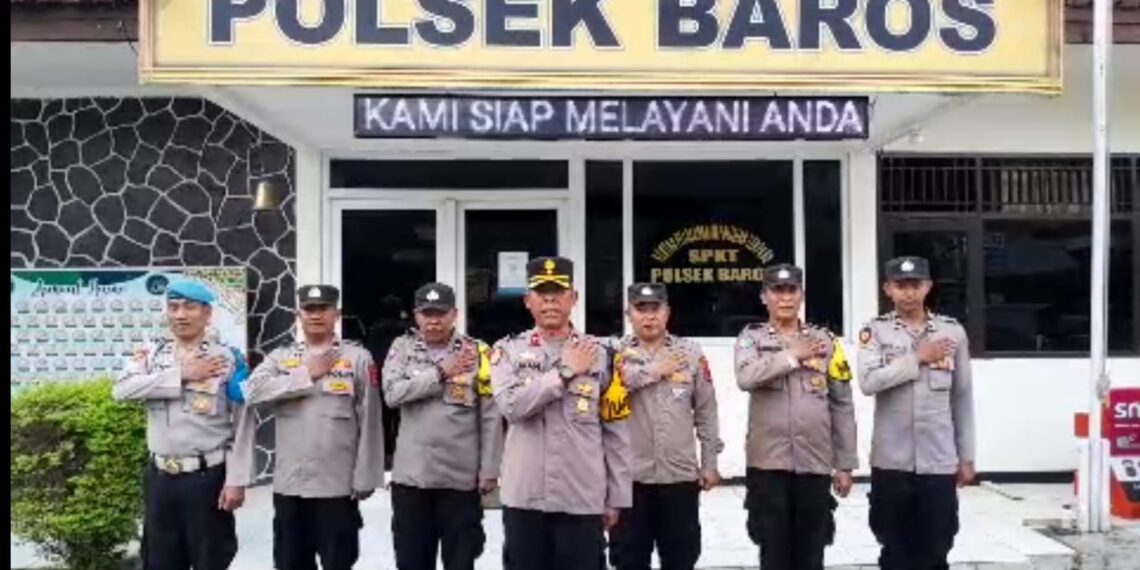HUT Bhayangkara Ke-78, Kapolsek baros Tingkatkan Pelayanan Kepolisian Agar Lebih Dekat dan Dicintai Masyarakat