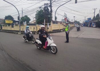 Wujudkan Tertib Berlalulintas, Polsek Baros Giatkan Pelayanan Pagi