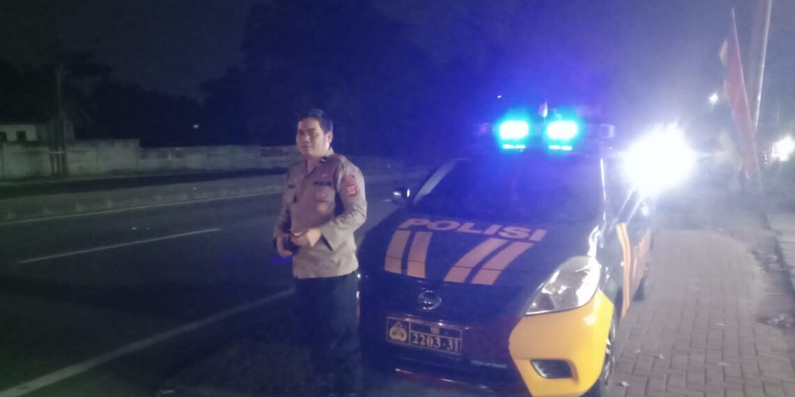 Antisipasi Gukamtibmas, anggota patroli Polsek Warudoyong Polres Sukabumi Kota Gencar Laksanakan Patroli Malam Hari.