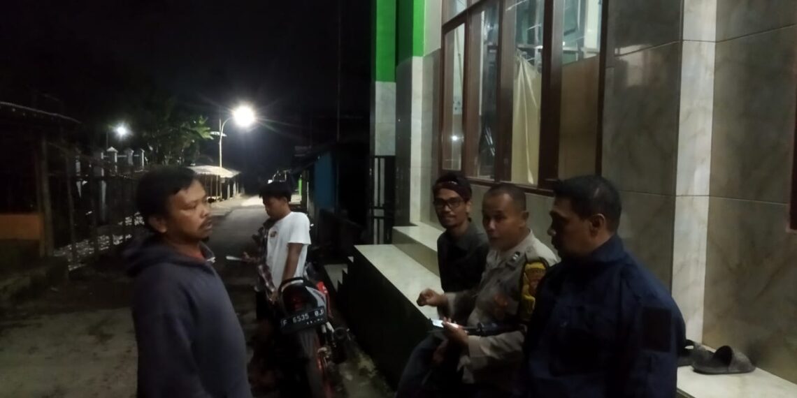 Polsek Kadudampit laksanakan KRYD malam minggu antisipasi gukamtibmas.