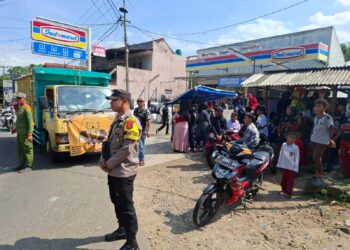 Bhabinkamtibmas Polsek Kebonpedes Lakukan Pengamanan Kenaikan Kelas Dan Perpisahan SDN Ranji