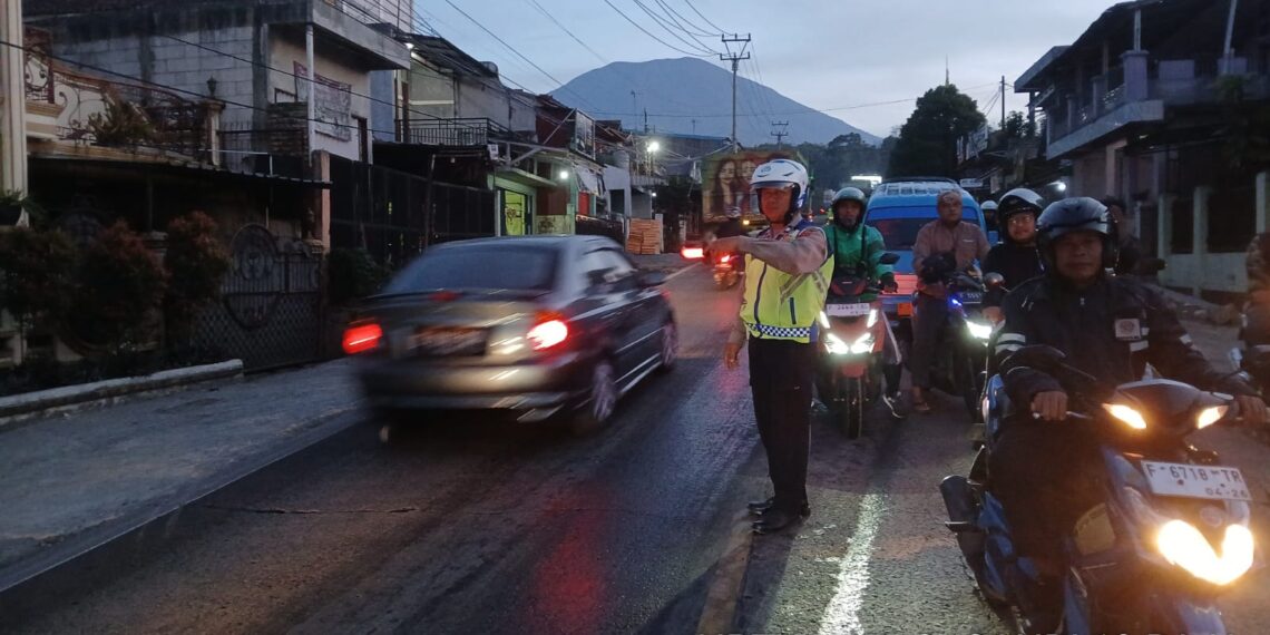 Guna Wujudkan Kamseltibcar Lantas, Polsek Sukaraja Gelar Gatur Lalu Lintas