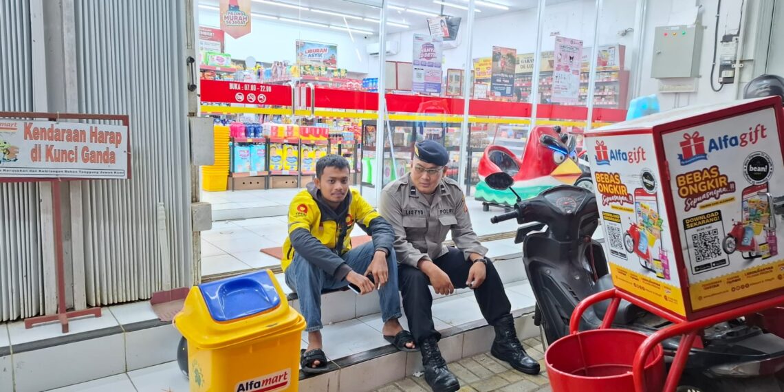 Polsek Kebonpedes Dialogis Dengan Pengemudi Ojol Sampaikan Pesan Kamtibmas