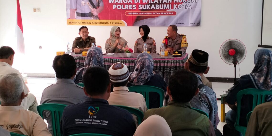 Siswa SIP 53.1 T.A 2024 Efektifkan Bimbingan dan Penyuluhan Warga Jayaraksa Berikan Edukasi Harkamtibmas