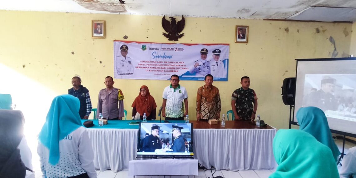 Bhabinkamtibmas Kel. Jayamekar Hadiri Giat Monitoring Sosialisasi Tentang TAM (Aids, tubercolosis, dan Malaria) Aula Kelurahan Jayamekar
