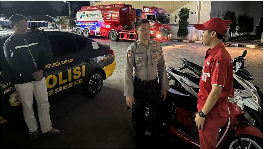 Patroli Malam, Unit Samapta Polsek Cisaat Tekan Kriminalitas dan Gangguan Kamtibmas