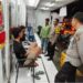 Polisi Patroli Malam Sambangi  Minimarket Dan Dialogis Dengan Masyarakat