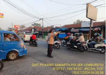 Pelayanan Prima  Rutin Gatur Pagi Polsek Lembursitu