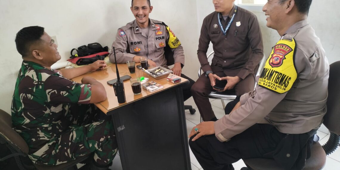 Ciptakan rasa aman, SinegritasTNI-Polri sambangi dan jalin Silaturrahmi Kamtibmas