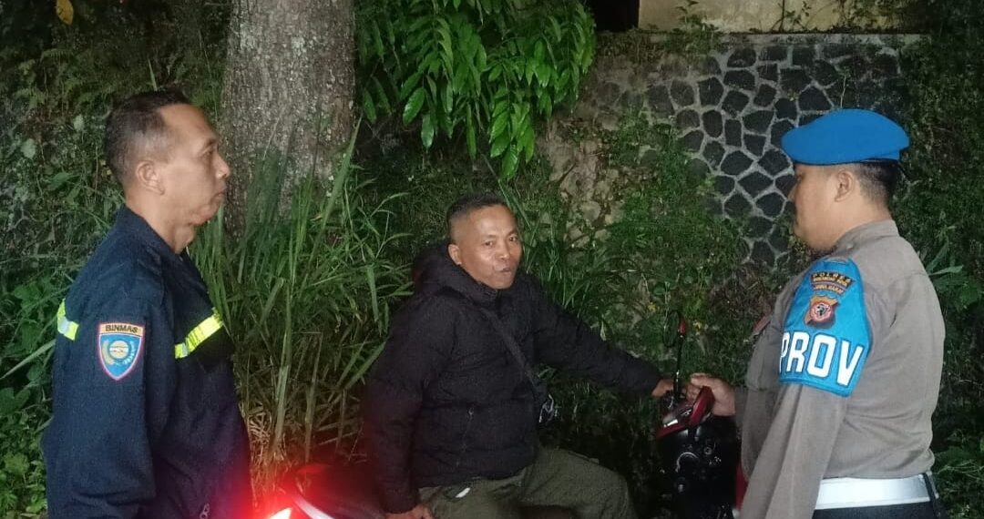 Polsek Kadudampit laksanakan KRYD antisipasi gukamtibmas.