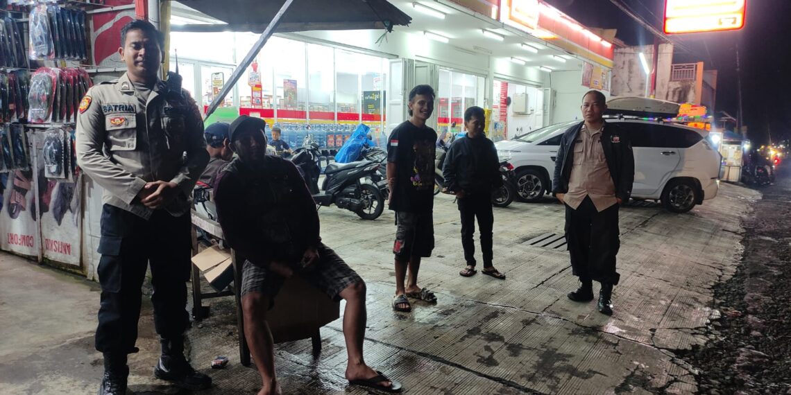 Polsek Kadudampit laksanakan KRYD Antisipasi Gukamtibmas.