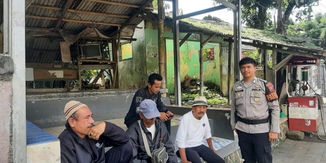 Sambang Pangkalan Ojek Polisi Beri Pesan Kamtibmas