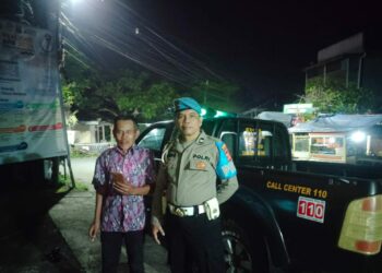 Polsek Kebonpedes Patroli Malam Hari Antisipasi Gangguan Kamtibmas Wilayah Kecamatan Kebonpedes