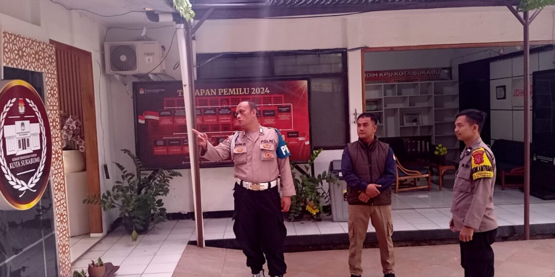 Guna menciptakan keamanan dan kondusif, Polsek Citamiang Patroli Dialogis, Kunjungi Kantor KPU Kota Sukabumi