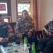 Sinegritas TNI-Polri Sambang Silaturahmi Tokoh Masyarakat Jayamekar dalam meningkatkan Harkamtibmas