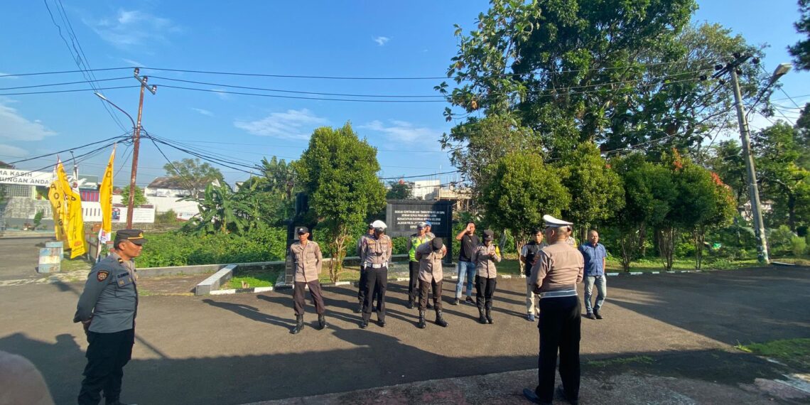 Polsek Warudoyong Gelar Apel Pagi Sebagai Bentuk Kedisiplinan.