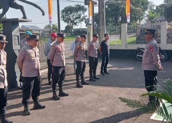 Polsek Citamiang Gelar Apel Pagi Sebagai Bentuk Kedisiplinan.