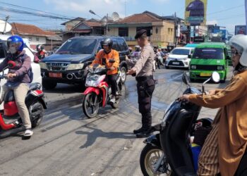 Kegiatan Rutinitas gatur pagi Personil Polsek Cisaat  Polres Sukabumi Kota