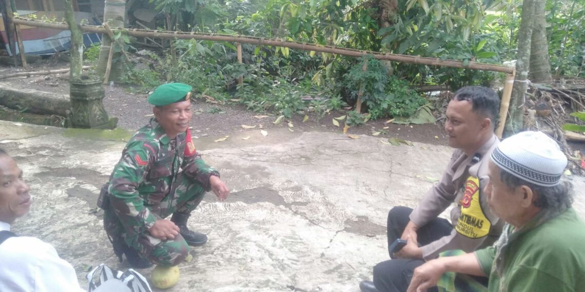 Kegiatan Sinergitas TNI/Polri Polsek Lembursitu.