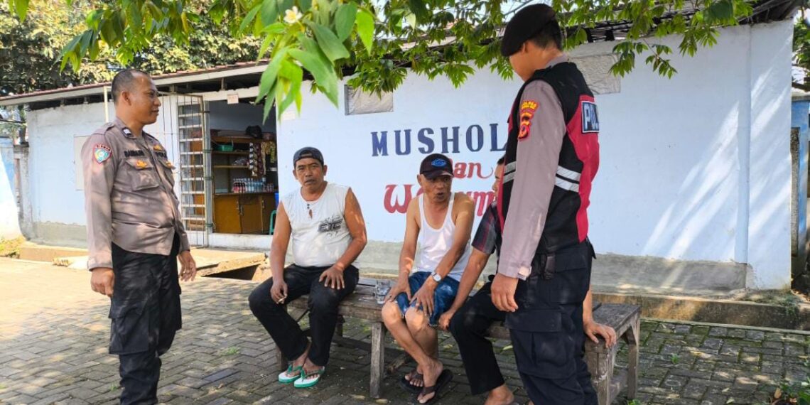 Wujudkan Kebersamaan dengan sopir depok Sukabumi. Bhabinkamtibmas Sudajayahilir efektifkan Dialogis
