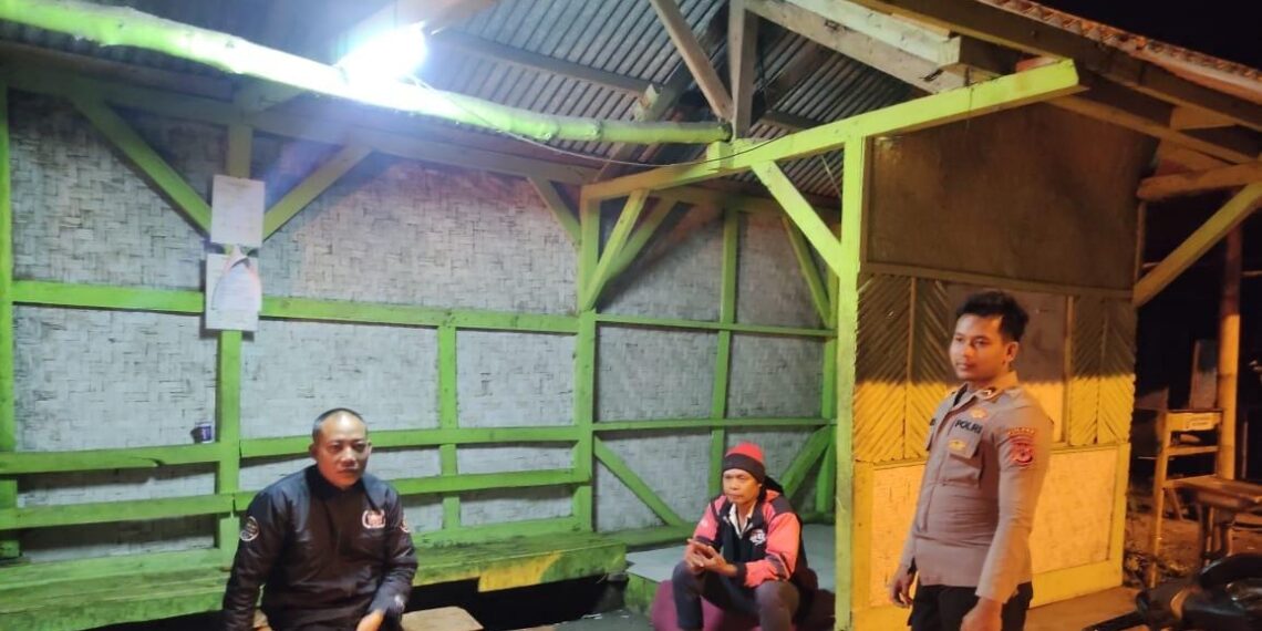 Polsek Kadudampit laksanakan KRYD  antisipasi gukamtibmas.