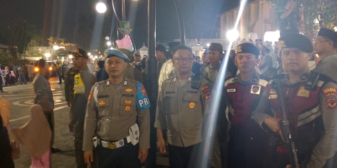 Polsek Cikole Laksanakan Giat Pengamanan Kepulangan Jemaah Haji