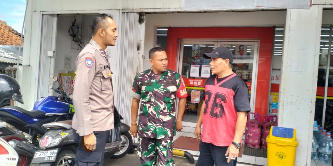 Sambangi Warga, Sinegritas TNI-Polri sebar pesan kamtibmas warga Sudajaya