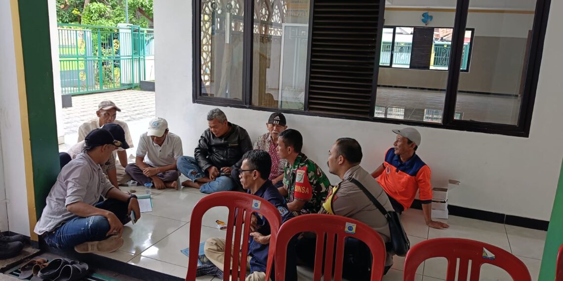 Datangi Warga Langsung, Babinkamtibmas Berikan Himbauan Gukamtibmas