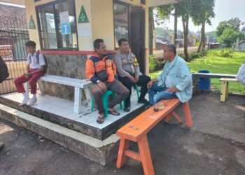 Sambangi Warga Polisi di Kota Sukabumi Sampaikan Imbauan Kamtibmas