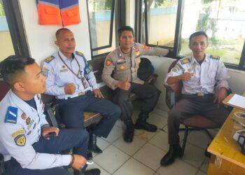 Sebar pesan kamtibmas polsek baros sambang staf kemenhub terminal antisipasi Gangguan Kamtibmas