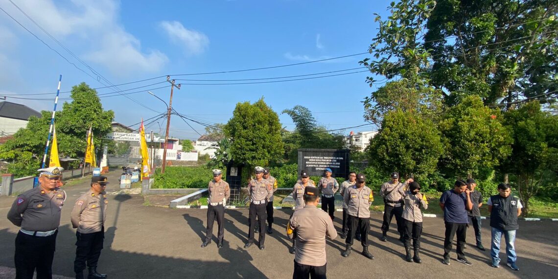 Polsek Warudoyong Gelar Apel Pagi Sebagai Bentuk Kedisiplinan.