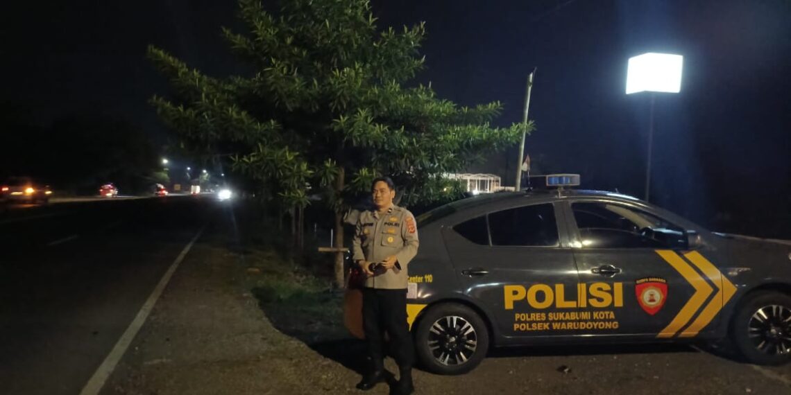Antisipasi Gukamtibmas, anggota patroli  Polsek Warudoyong Polres Sukabumi Kota Gencar Laksanakan Patroli Malam Hari.