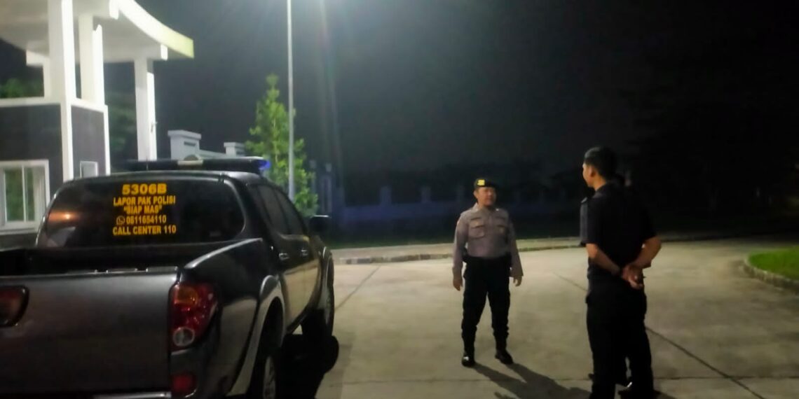 Polsek Cibeureum laksanakan patroli menjelang dini hari untuk Antisipasi Gangguan Kamtibmas