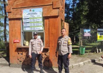 Personil Polsek kadudampit Melaksanakan giat Patroli tempat wisata situgunung.