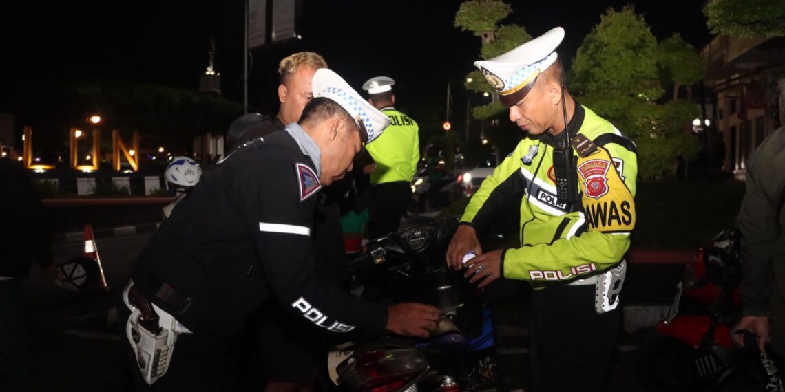 Gunakan Knalpot Bising, Belasan Pemotor di Sukabumi Terjaring KRYD