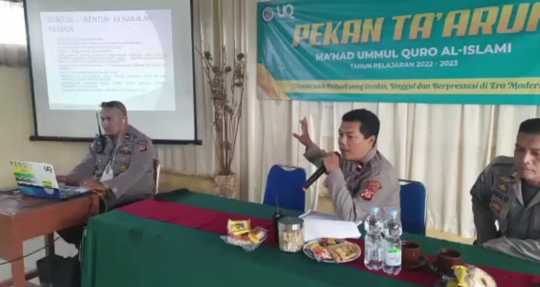 Kegiatan penyuluhan kesadaran berbangasa dan bernegara  di 2 sekolah dalam rangka Masa Pengenalan Lingkungan Sekolah ( MPLS) di wilayah Polsek Cireunghas