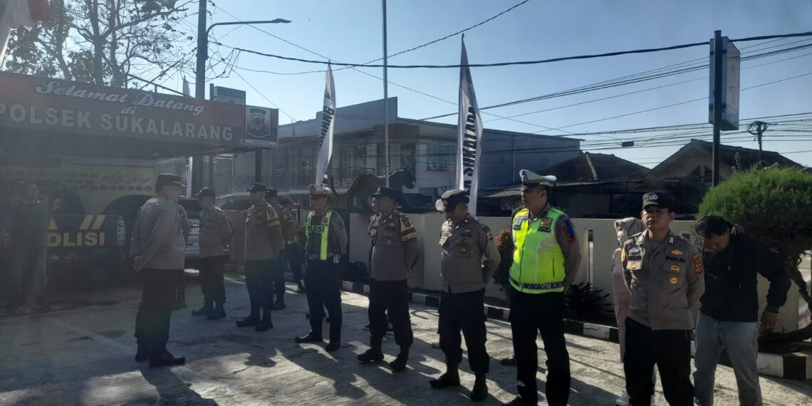 Kapolsek Pimpin Apel Pagi Kepada Anggota Sebelum Memulai Tugas