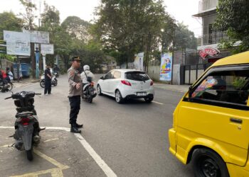 Polsek Gunungpuyuh rutin laksanakan Gatur Pagi, Agar Terciptanya Kamseltibcar Lantas dipagi hari diwilayah hukum Polsek Gunungpuyuh