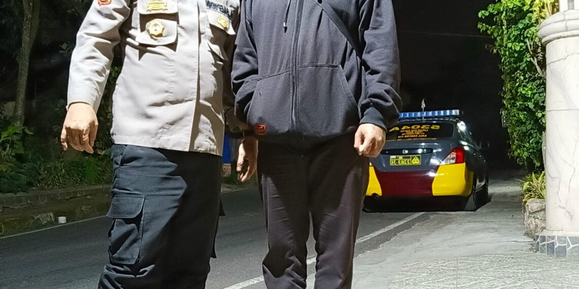 Antisipasi Gukamtibmas, anggota patroli  Polsek Warudoyong Polres Sukabumi Kota Gencar Laksanakan Patroli Malam Hari.